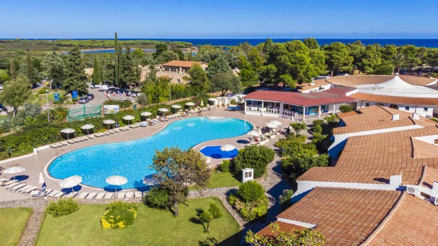Nicolaus Club Li Cucutti Hotel Agrustos Buitenkant foto